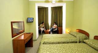 Гостиница Санаторий Горный Горячий Ключ Стандартный двухместный номер с 2 отдельными кроватями: лечение включено-2